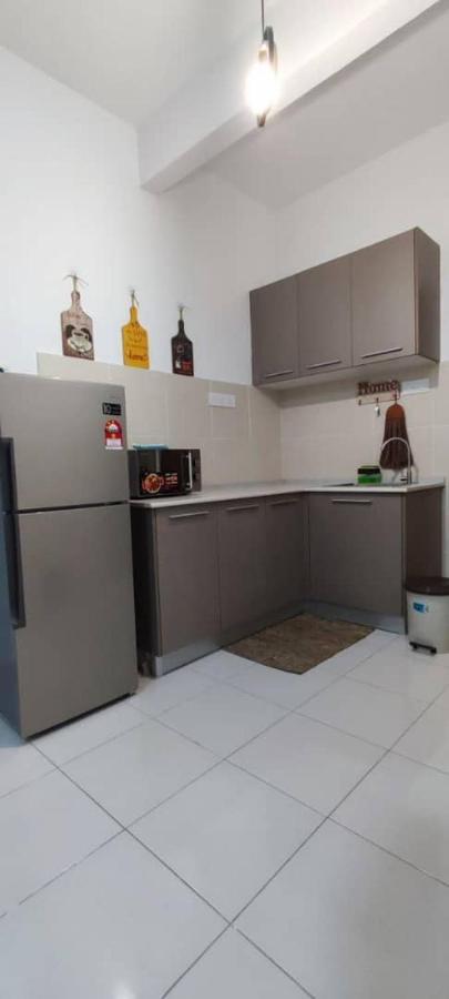 Rf Homestay Nilai Esterno foto
