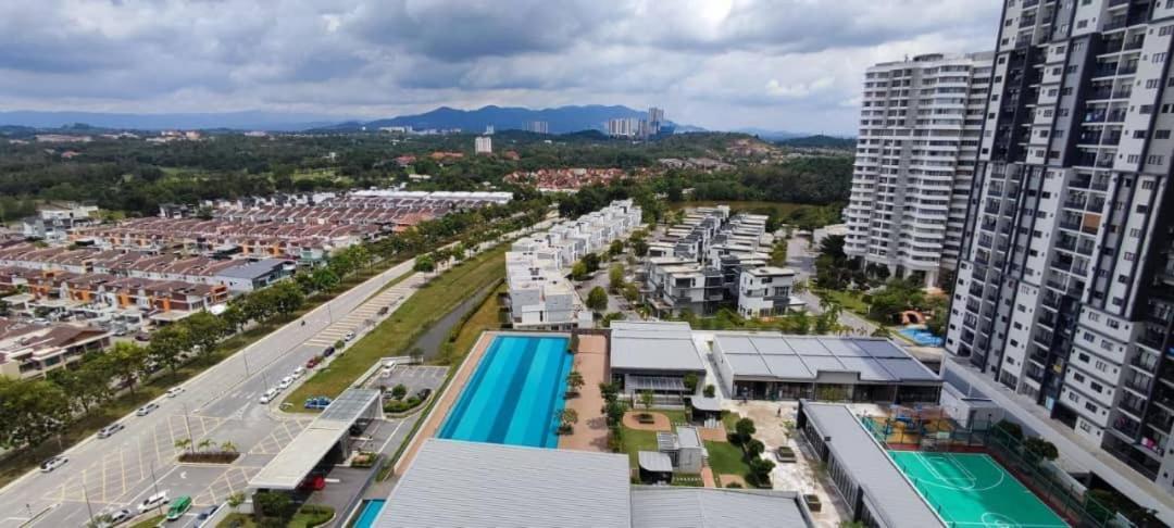 Rf Homestay Nilai Esterno foto